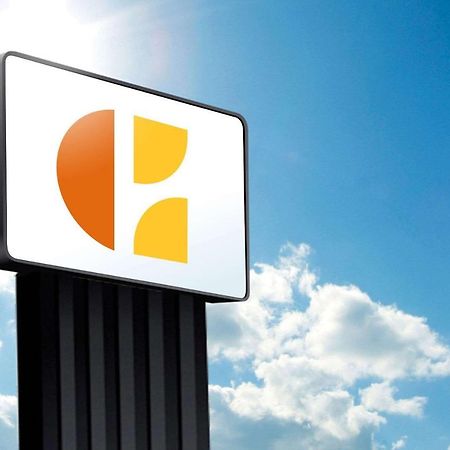 Lexington Inn And Suites Экстерьер фото