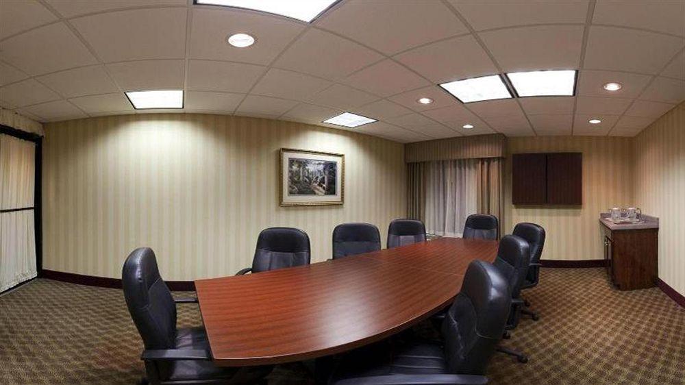 Lexington Inn And Suites Экстерьер фото