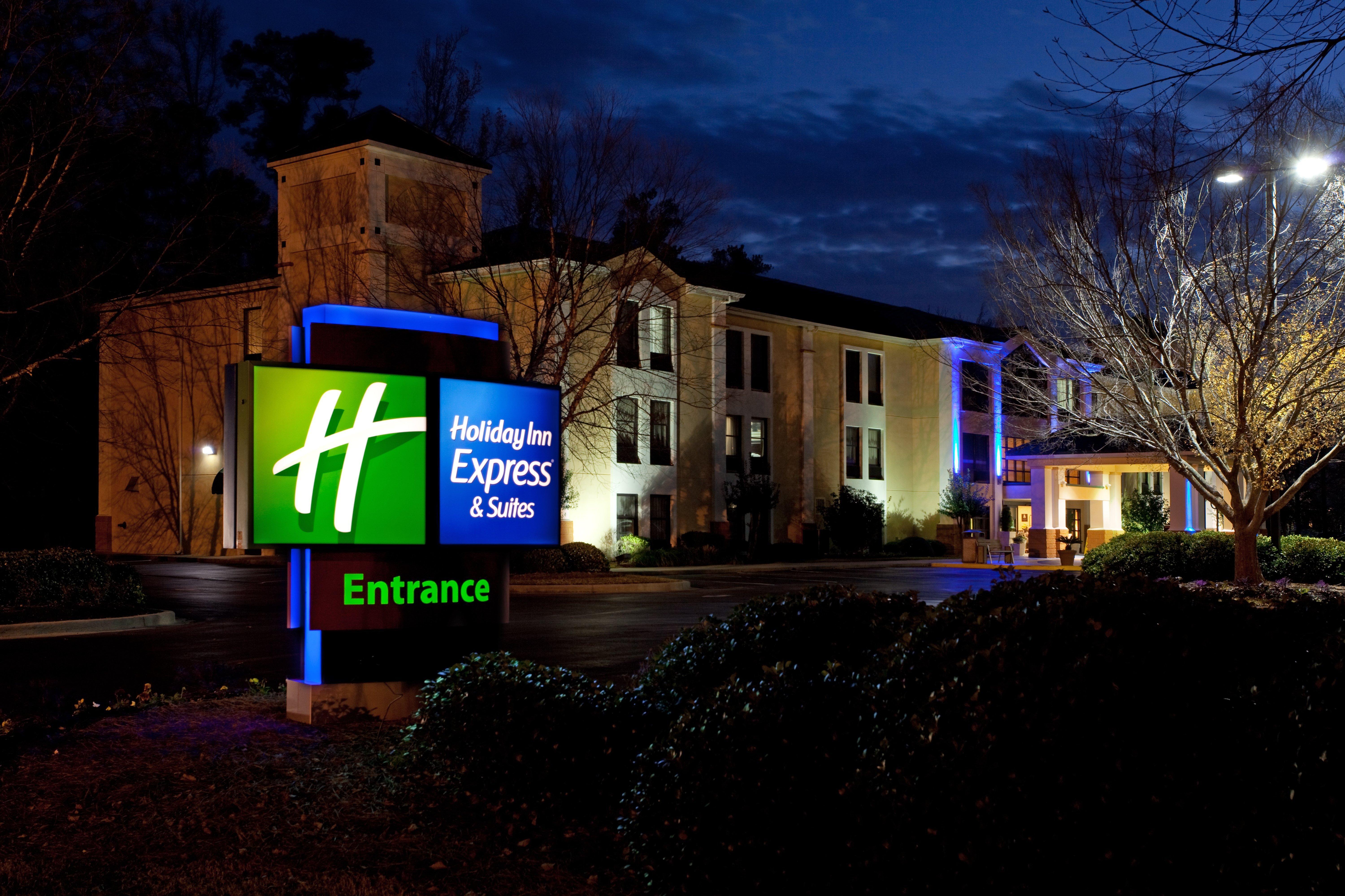 Lexington Inn And Suites Экстерьер фото