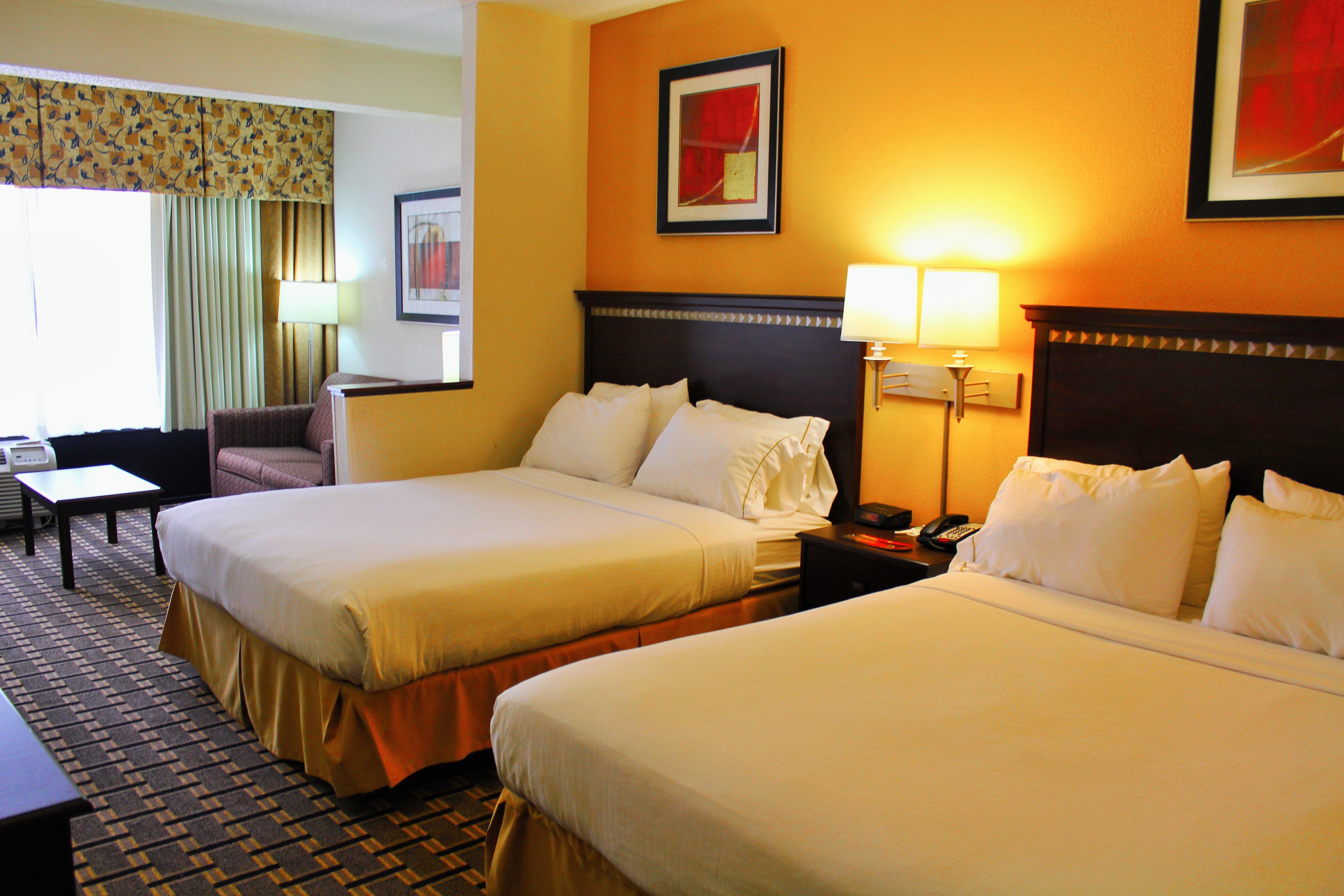Lexington Inn And Suites Экстерьер фото